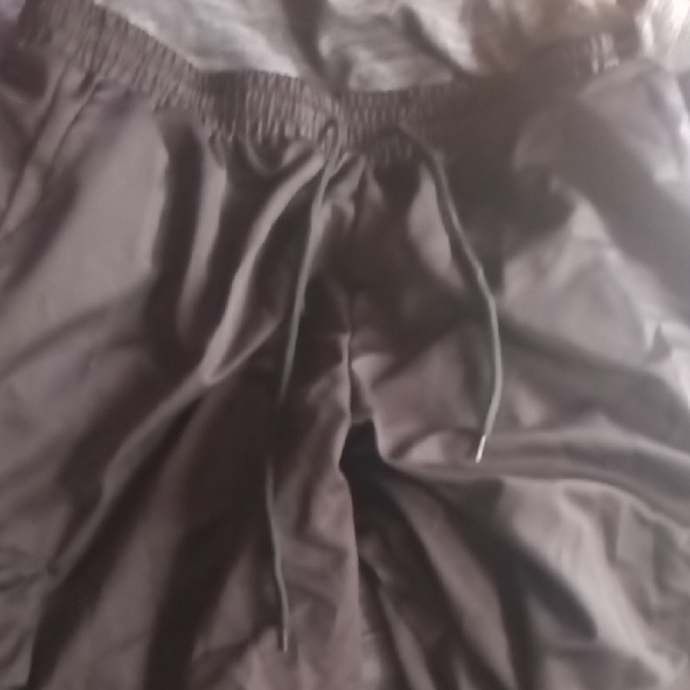 nwot mens ufo style parachute pants with cargo pockets and drawstring on legs